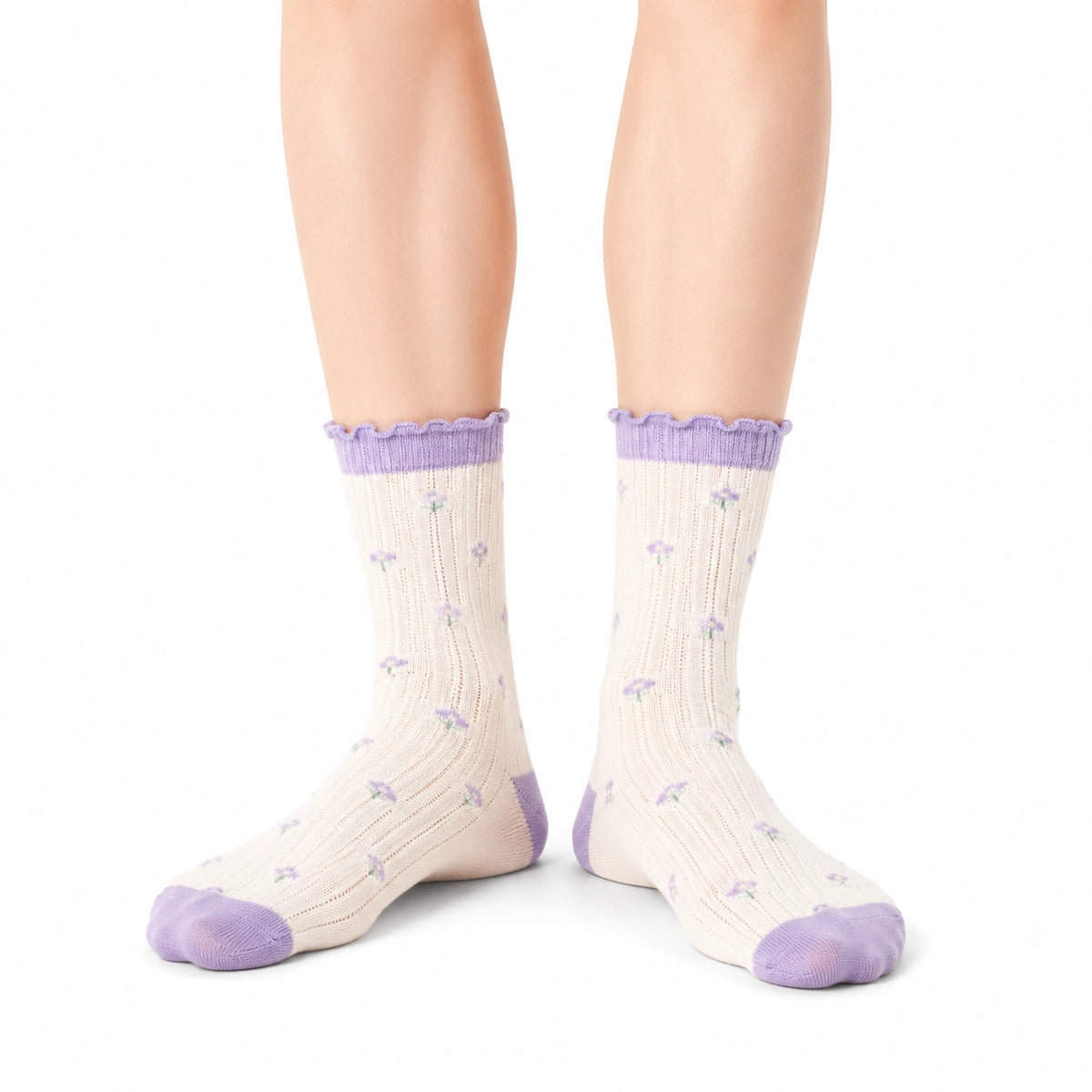 Chaussettes 43-46 en maille écru et lilas à motif floral style côtelé