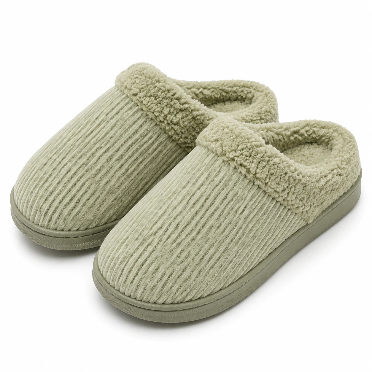 Chaussons 38/39 en textile côtelé vert sauge à doublure bouclée pour intérieur