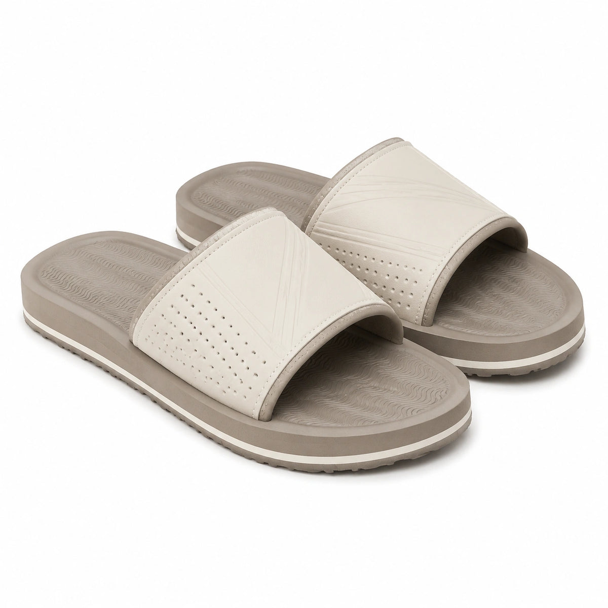 Claquettes 42/43 en matière synthétique beige et gris - semelle texturée pour usage quotidien
